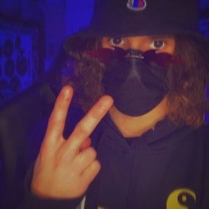 Meet your Posher, Gio acevedo